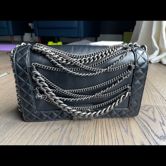 CHANEL BOY ENCHAINED CALFSKIN LEATHER BAG - Picture 2 of 9